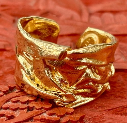 Anello bracciale brutalista